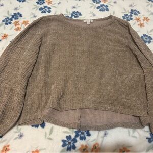 Tan cropped sweater with cuffed sleeves